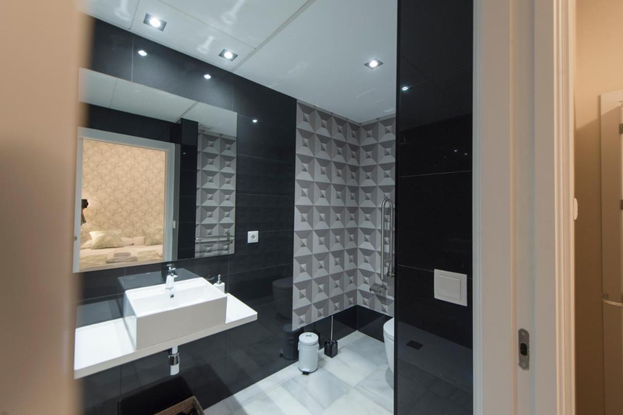 Centriko Quintero Apartment Seville Luaran gambar